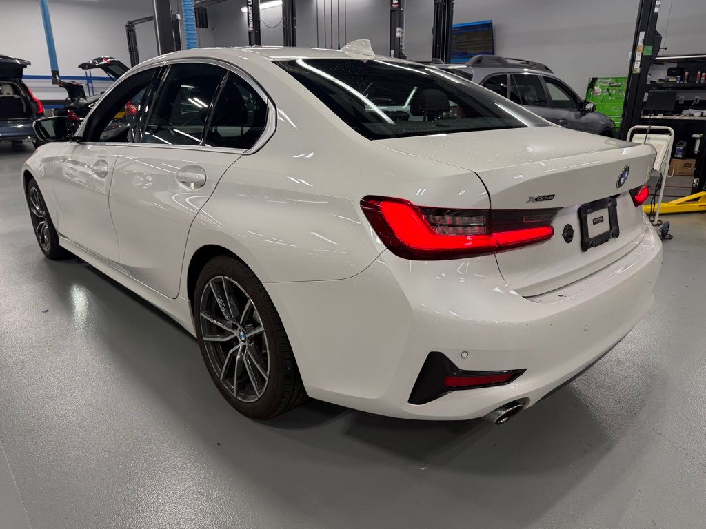 bmw 3 series 2021 3MW5R7J03M8C11012 image bmw 3 series 2021 3MW5R7J03M8C11012 image